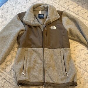 The North Face Denali Women’s Medium